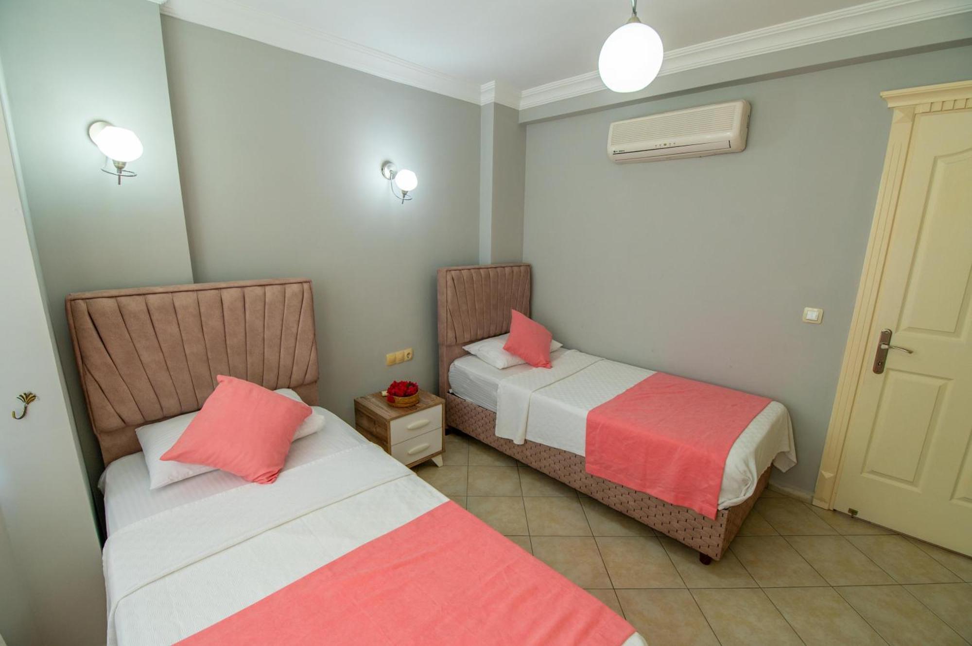 Sunset Beach Club Aqualettings Oyster 5 Fethiye Exterior photo